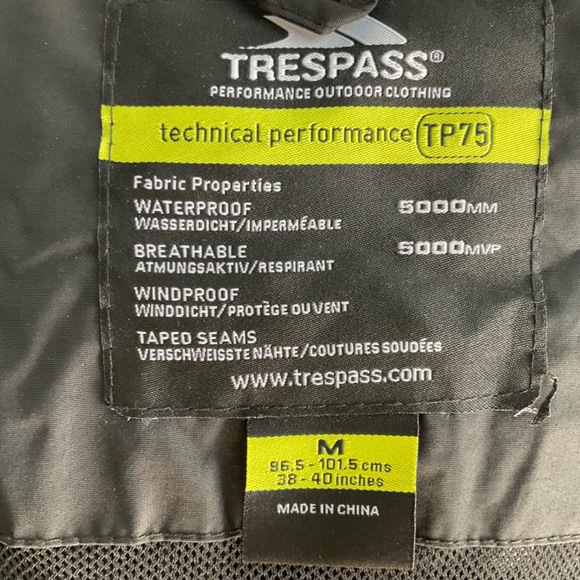 Trespass Men’s TP75 Waterproof Windproof Breathable Jacket Taped Seams B… - Picture 4 of 16